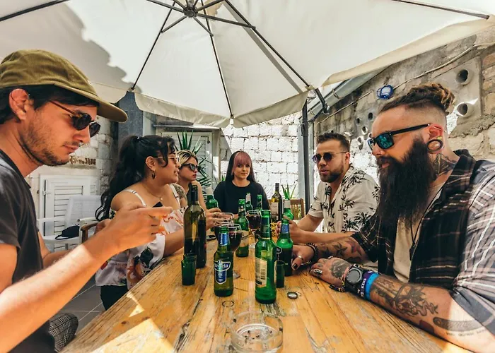 旅馆 Booze & Snooze Social