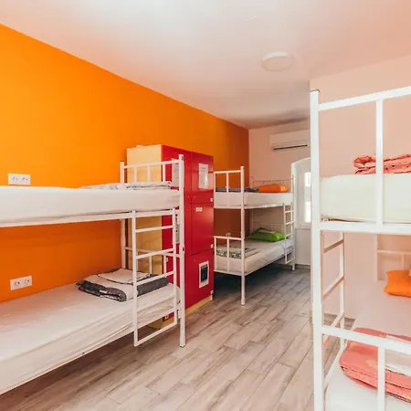Booze & Snooze Social Auberge de jeunesse